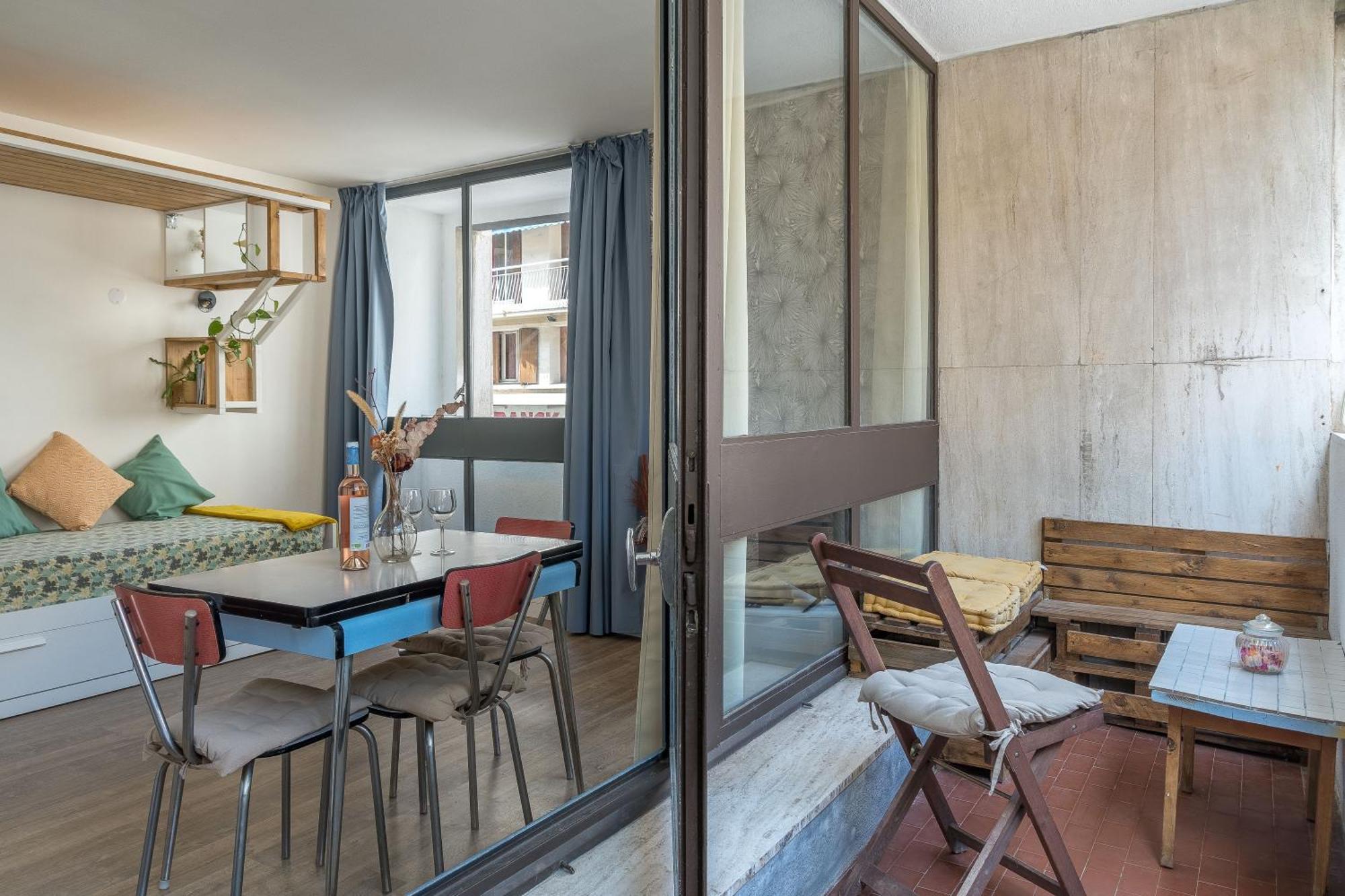 *Las Flores* Joli Studio Avec Balcon Marseille Exteriör bild