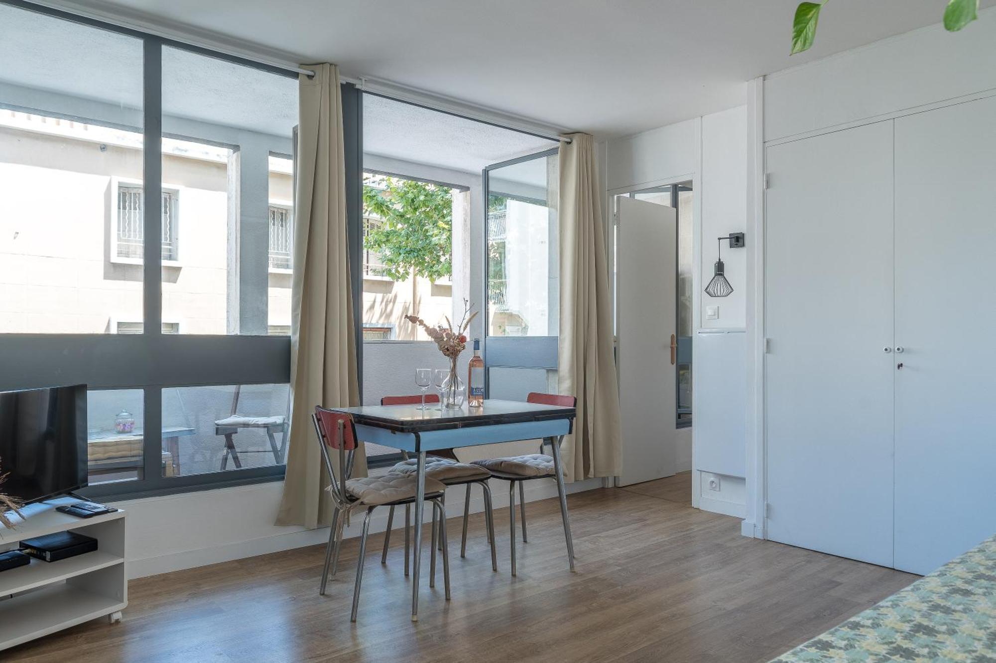 *Las Flores* Joli Studio Avec Balcon Marseille Exteriör bild